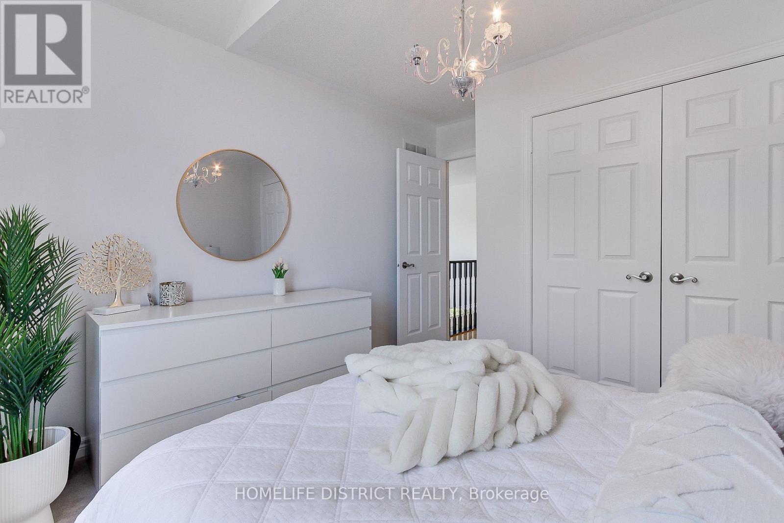 847 Greenleaf Gate, Oshawa, ON - Indoor Photo Showing Bedroom
