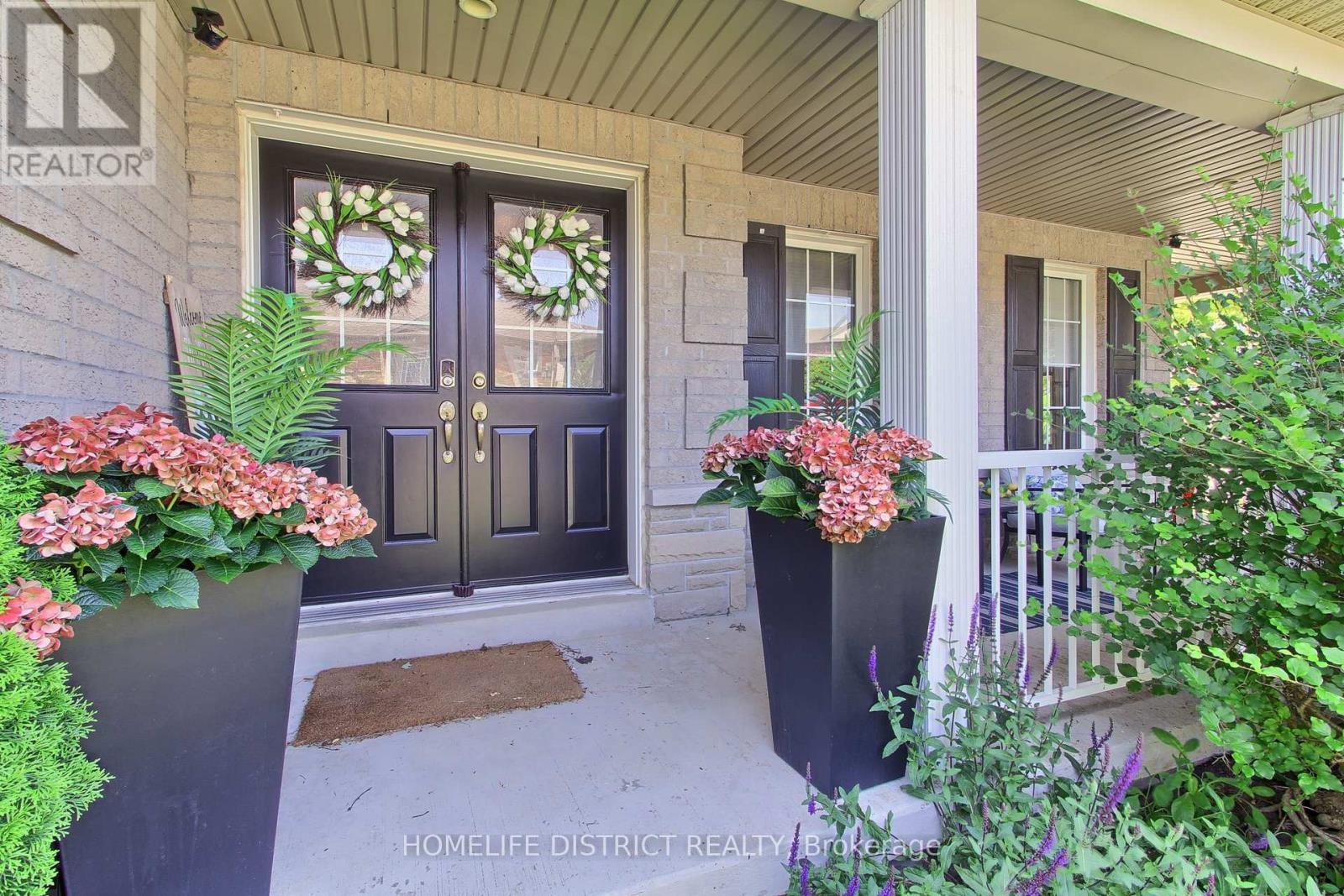 847 Greenleaf Gate, Oshawa, ON - Outdoor With Deck Patio Veranda