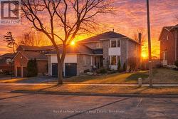 23 FIELDING DRIVE Aurora, ON L4G 4Z4