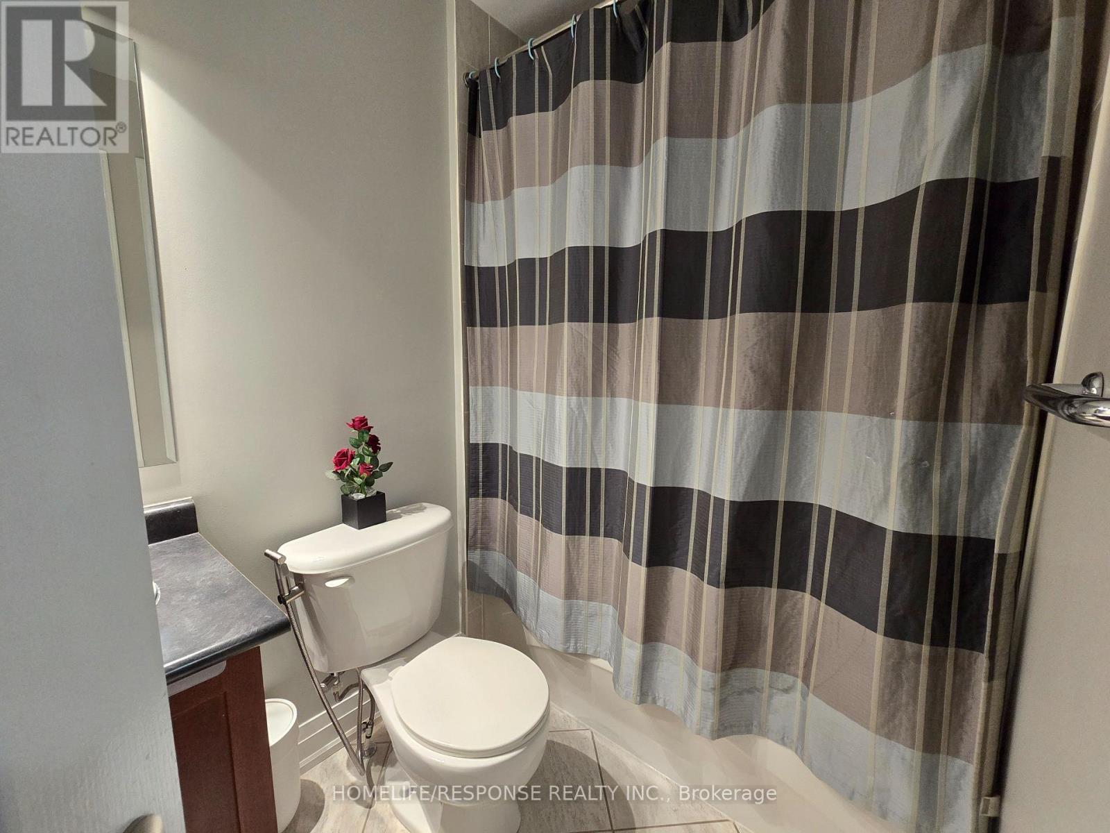 635 Scott Boulevard, Milton, ON - Indoor Photo Showing Bathroom