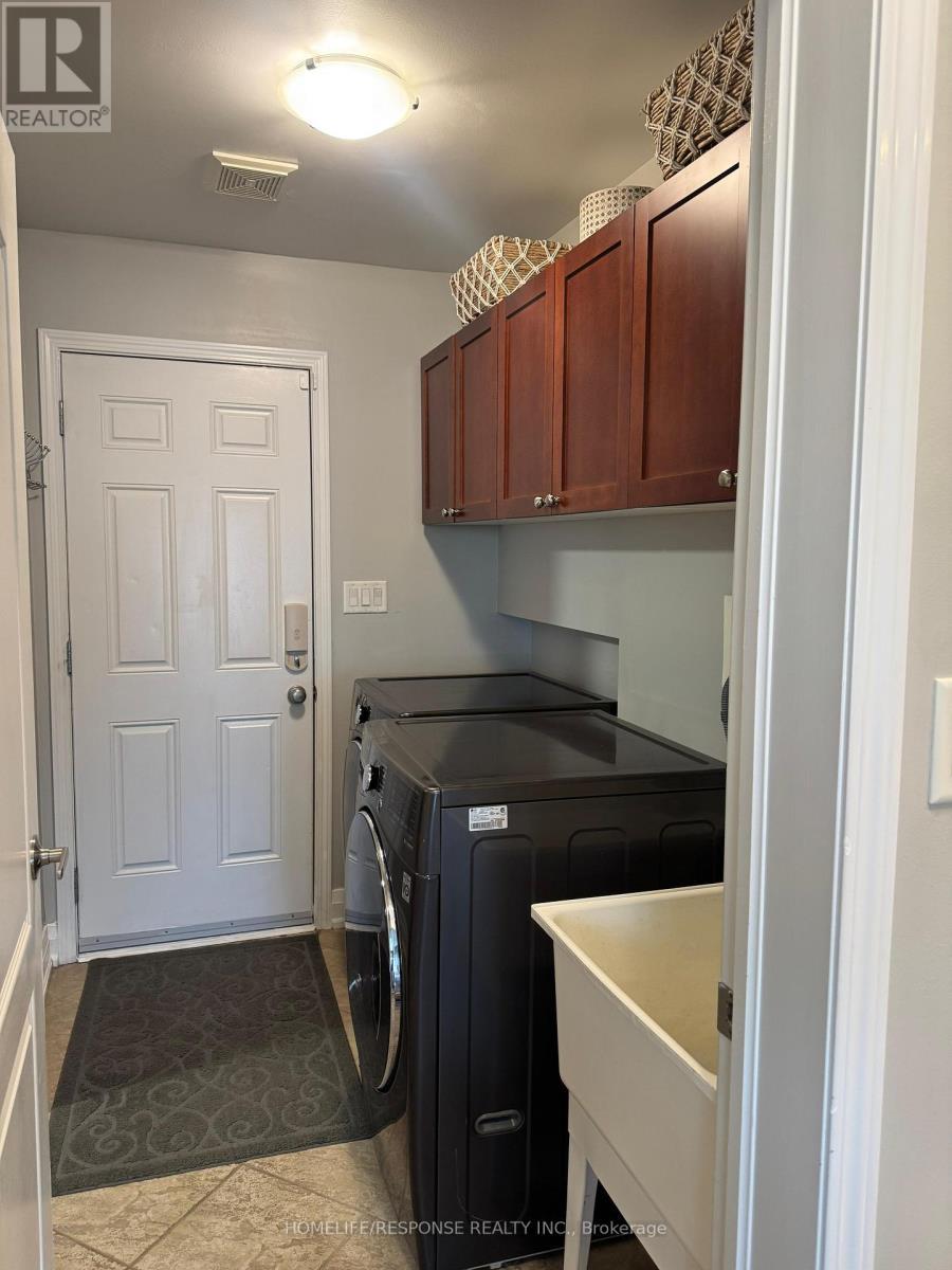 635 Scott Boulevard, Milton, ON - Indoor Photo Showing Laundry Room