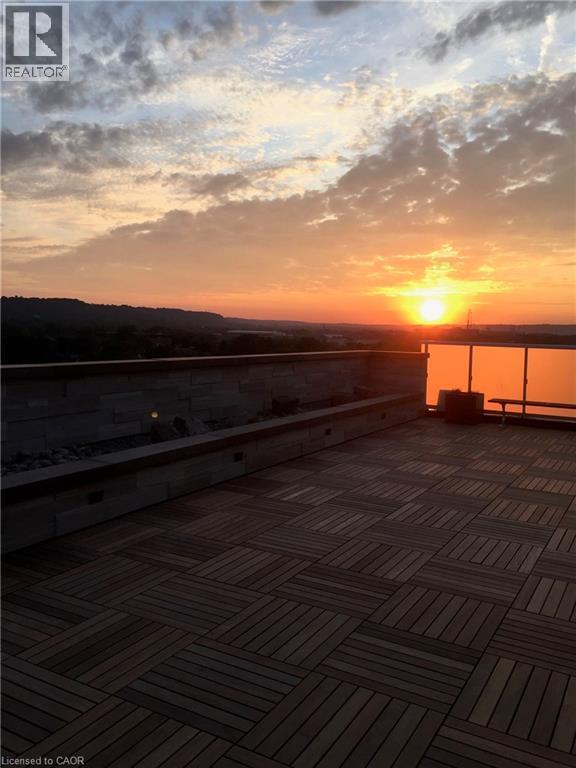 Skyline Fitness Center - outdoor yoga/pilates deck - 101 Locke Street Unit# 511, Hamilton, ON - Outdoor With Body Of Water With View