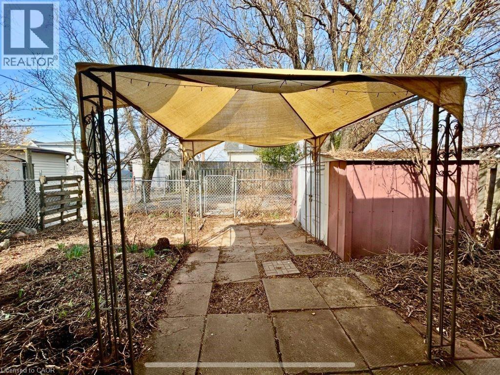 153 Cameron Avenue N, Hamilton, ON - Outdoor