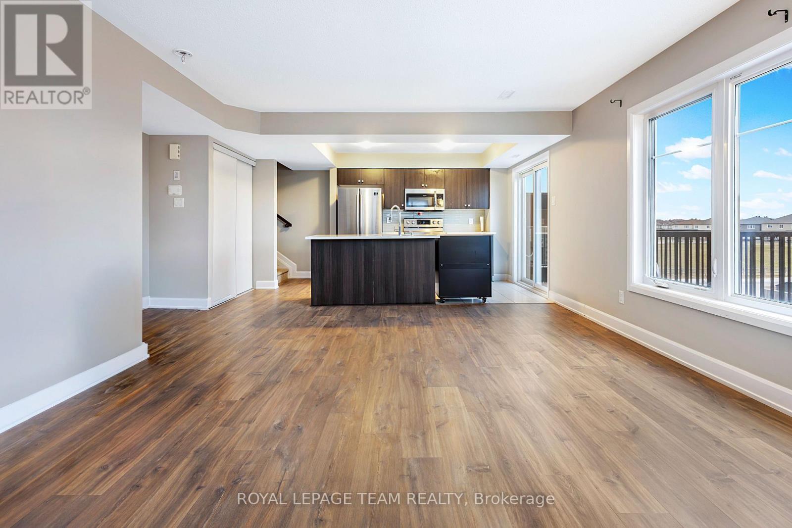 36 Affinity Private, Ottawa, ON - Indoor Photo Showing Kitchen