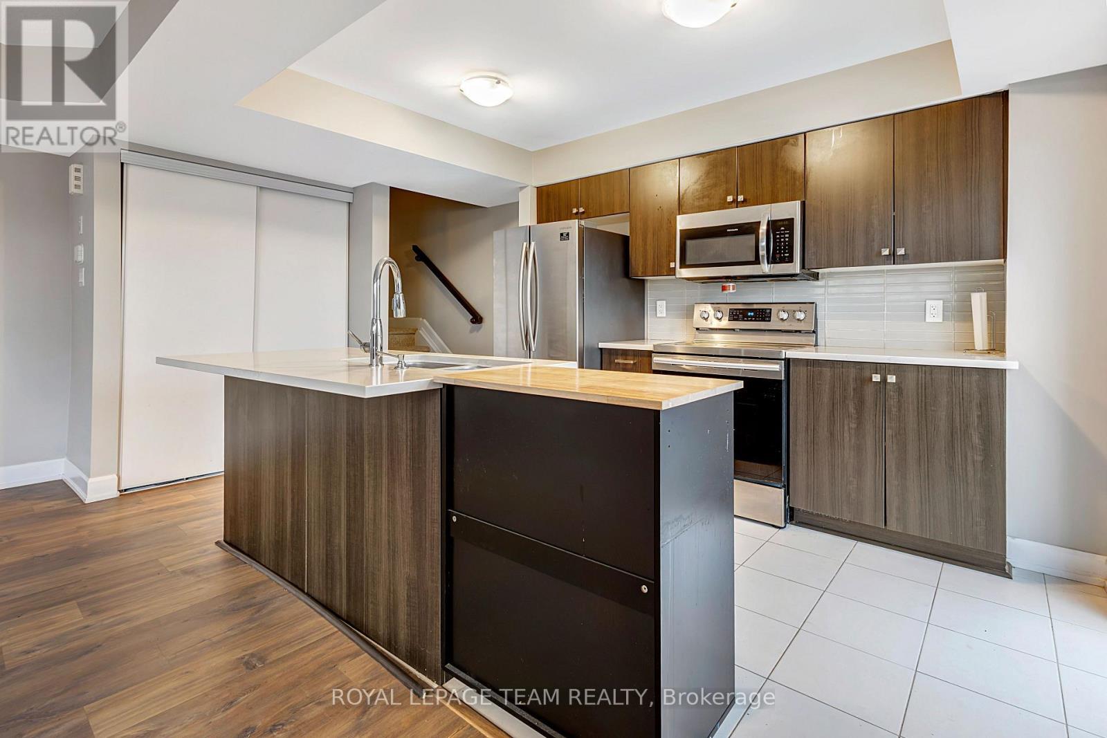 36 Affinity Private, Ottawa, ON - Indoor Photo Showing Kitchen