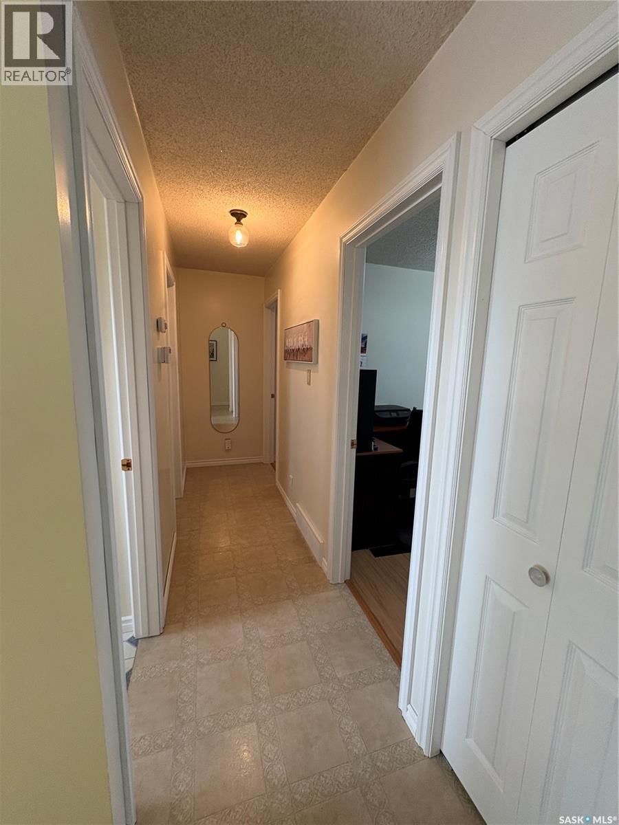 109 Road Avenue, Langenburg, SK - Indoor Photo Showing Other Room