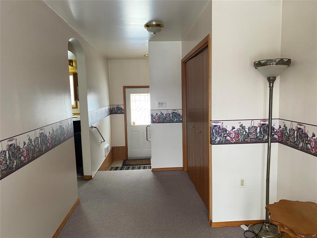 142 Mound Avenue, Pilot Mound, MB - Indoor Photo Showing Other Room