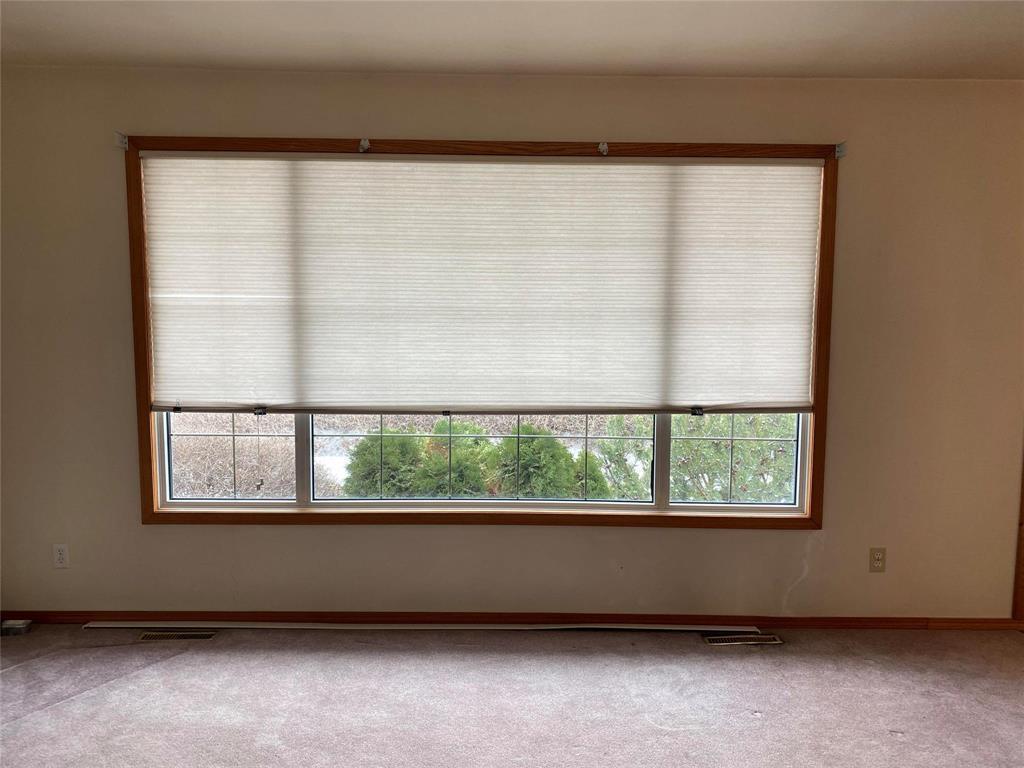 142 Mound Avenue, Pilot Mound, MB - Indoor Photo Showing Other Room