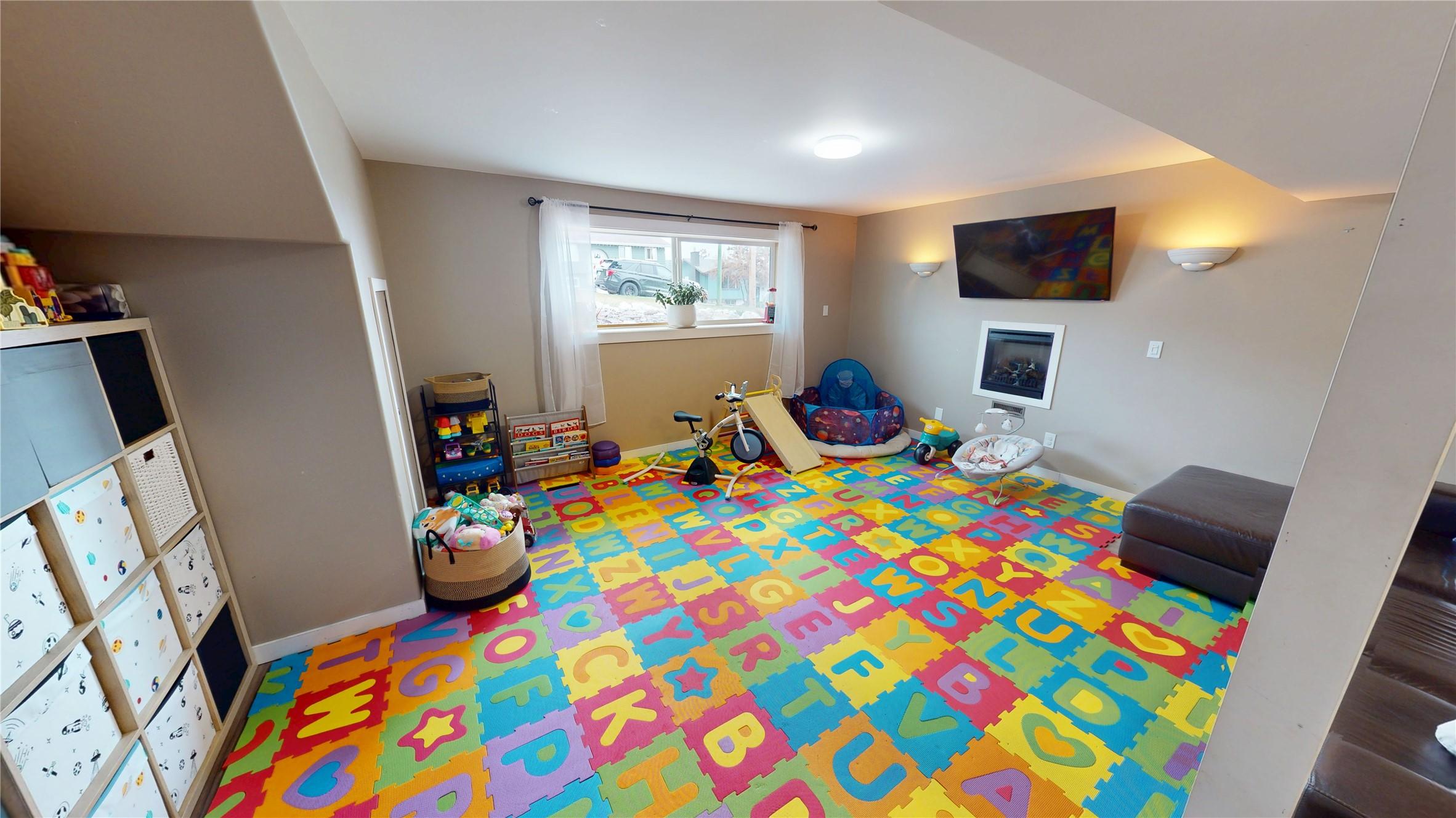 2620 3Rd Street, Cranbrook, BC - Indoor