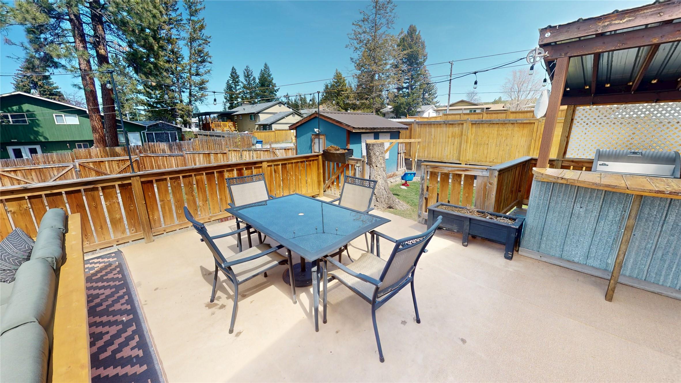 2620 3Rd Street, Cranbrook, BC - Outdoor With Deck Patio Veranda