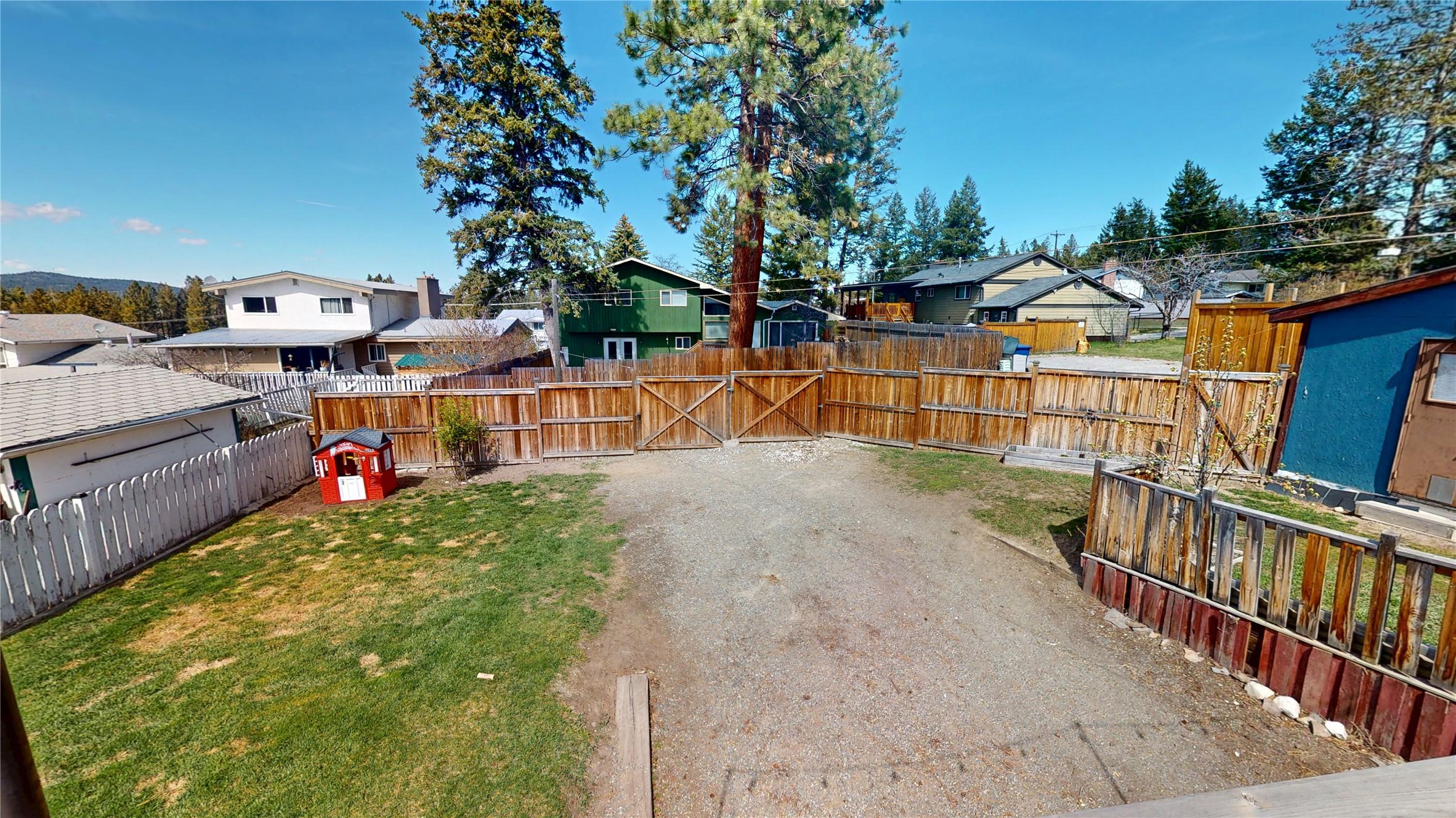 2620 3Rd Street, Cranbrook, BC - Outdoor