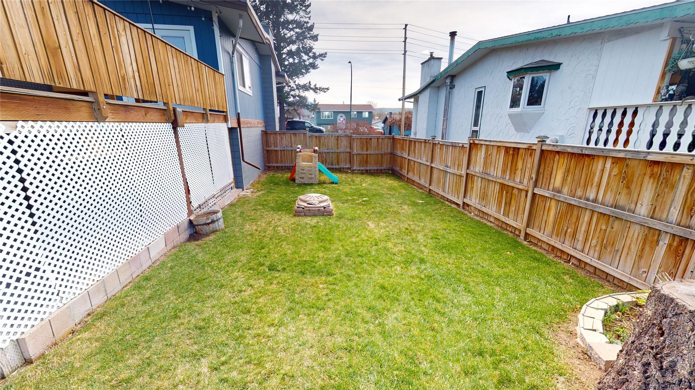 2620 3Rd Street, Cranbrook, BC - Outdoor With Deck Patio Veranda