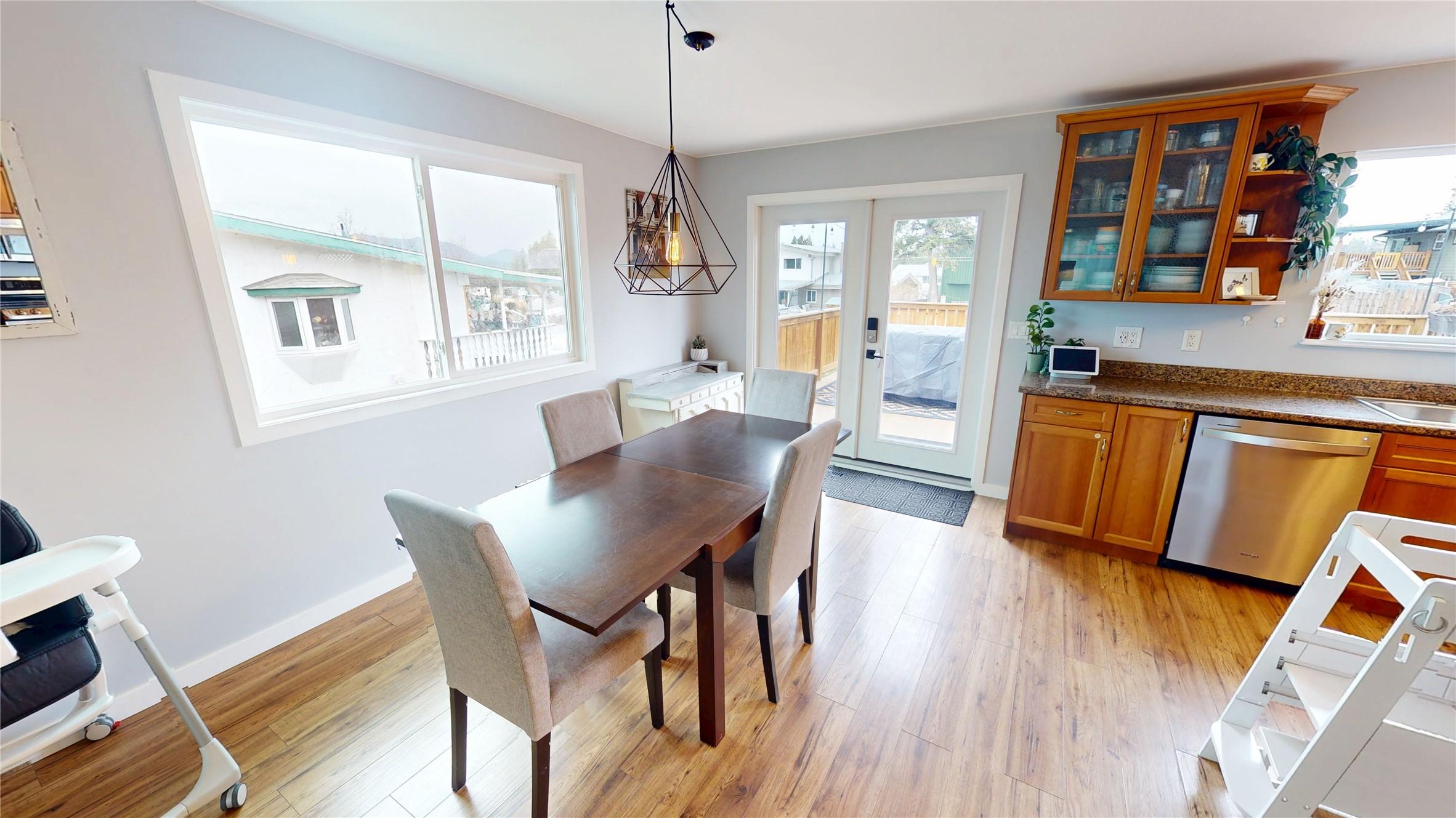 2620 3Rd Street, Cranbrook, BC - Indoor Photo Showing Dining Room