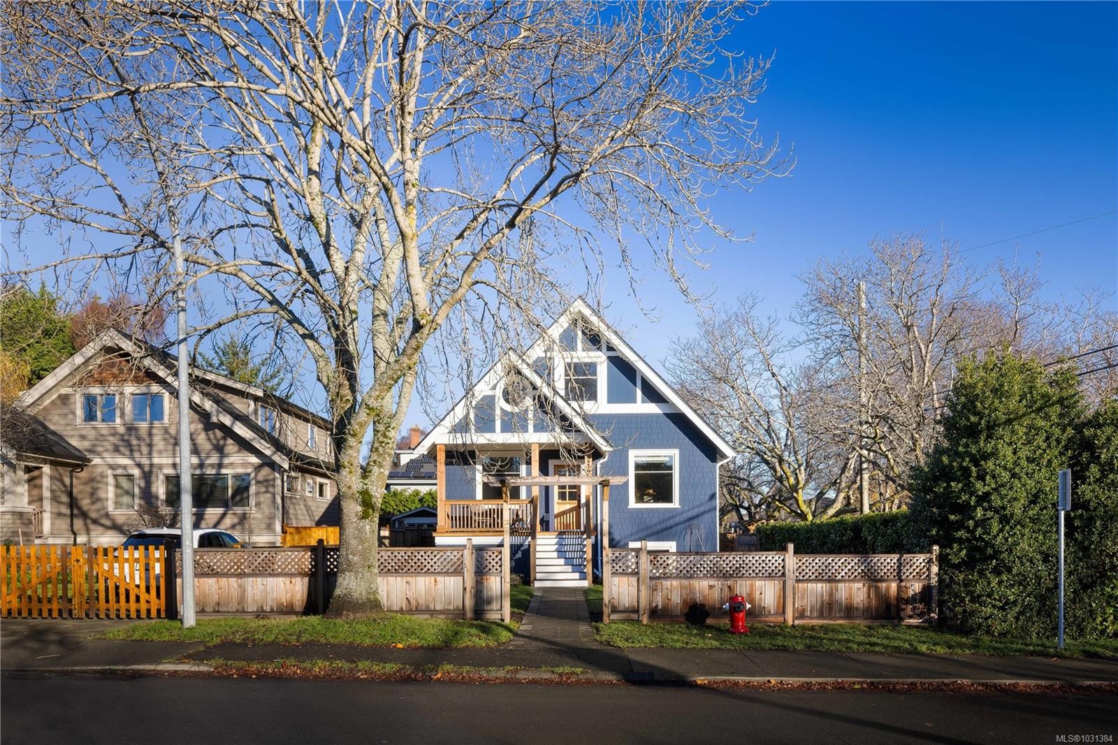2194 Central Ave, Oak Bay, BC
