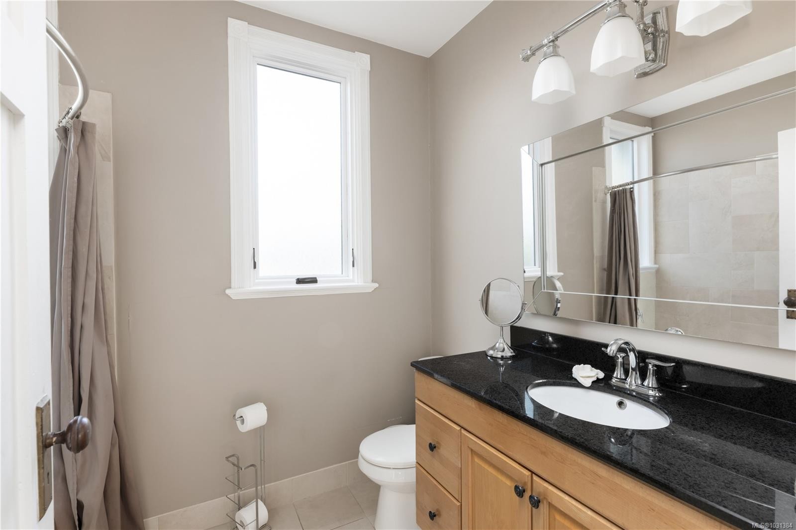 2194 Central Ave, Oak Bay, BC