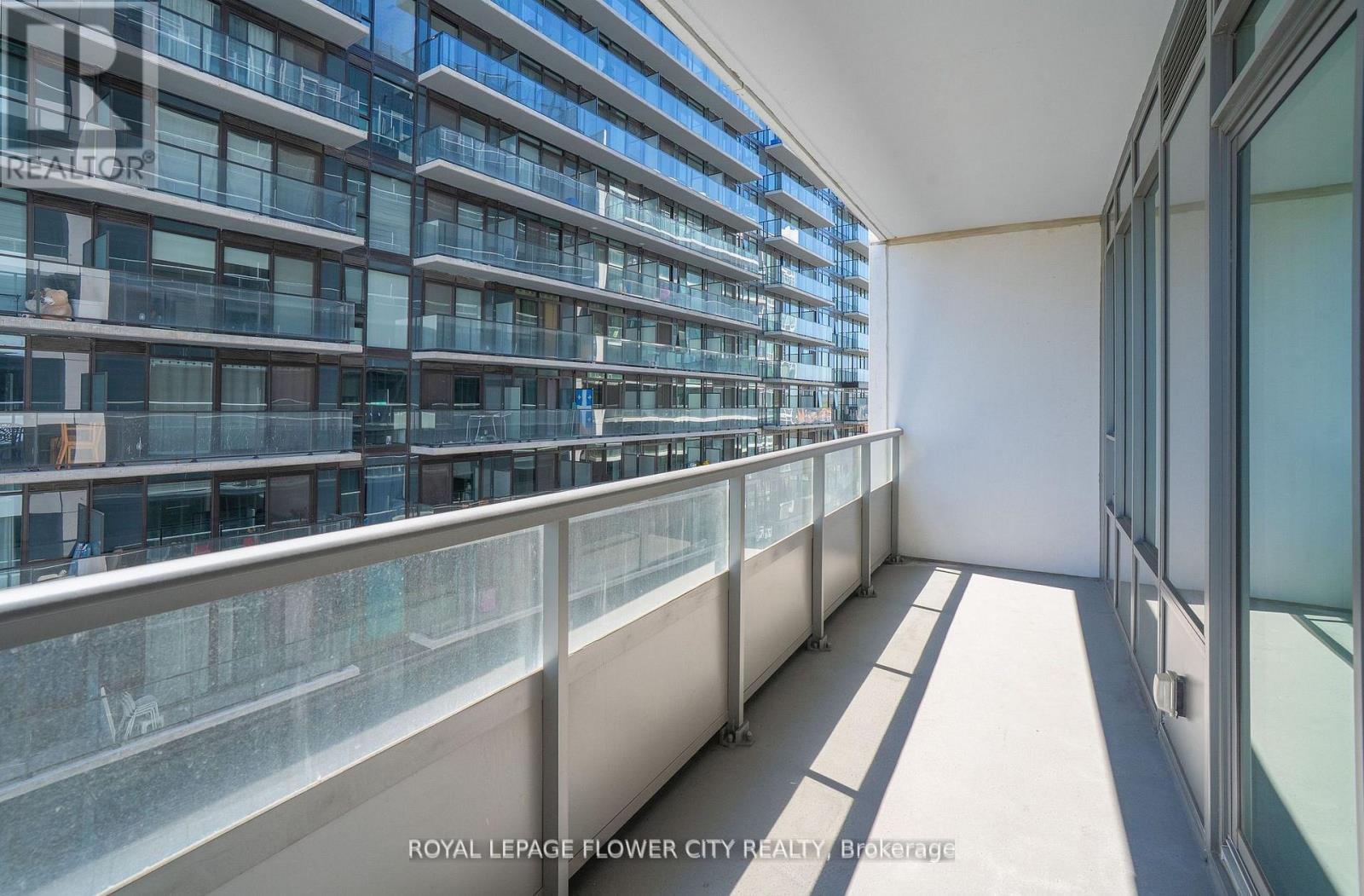 907 - 212 King William Street S, Hamilton, ON - Outdoor With Balcony