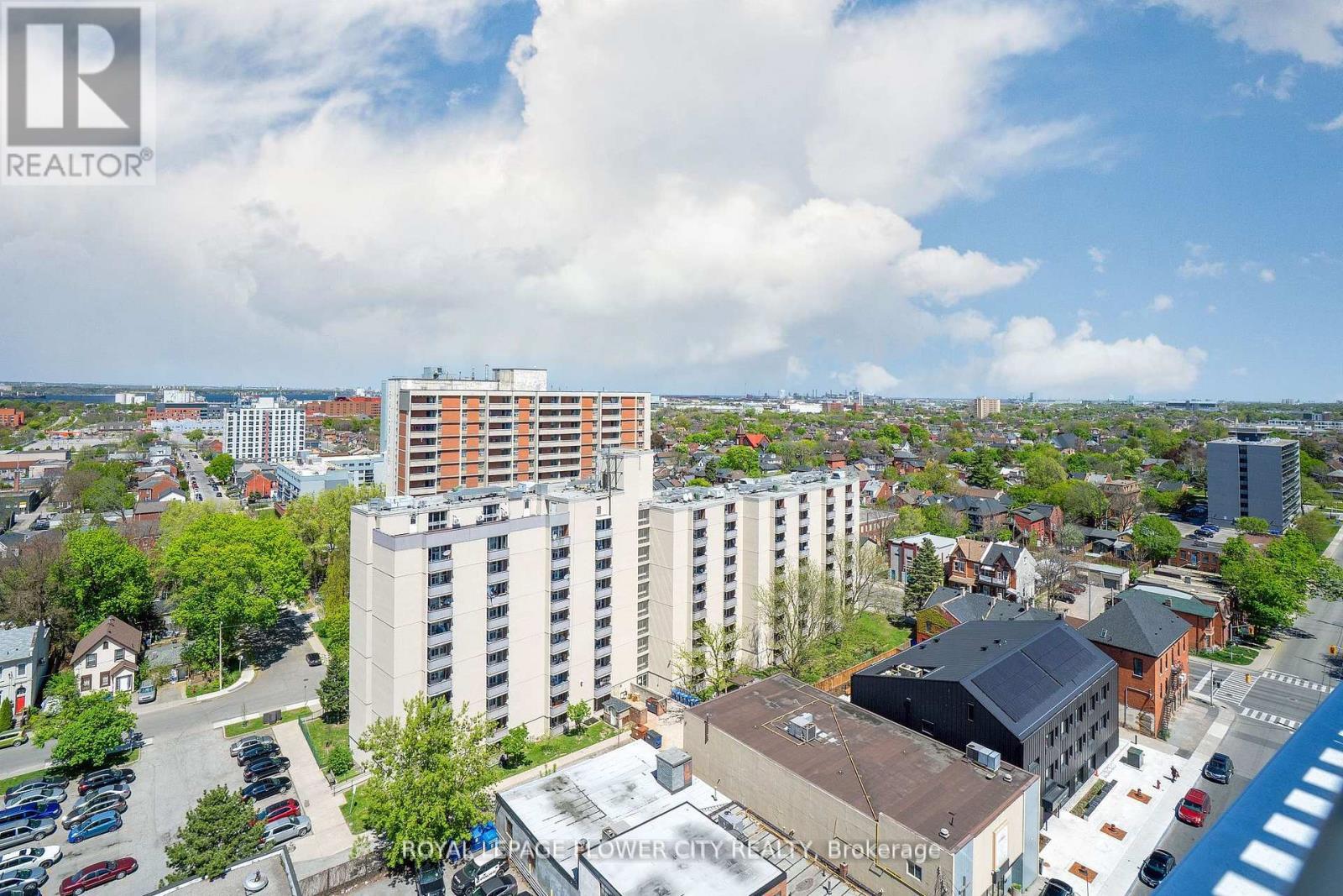 907 - 212 King William Street S, Hamilton, ON - Outdoor With View