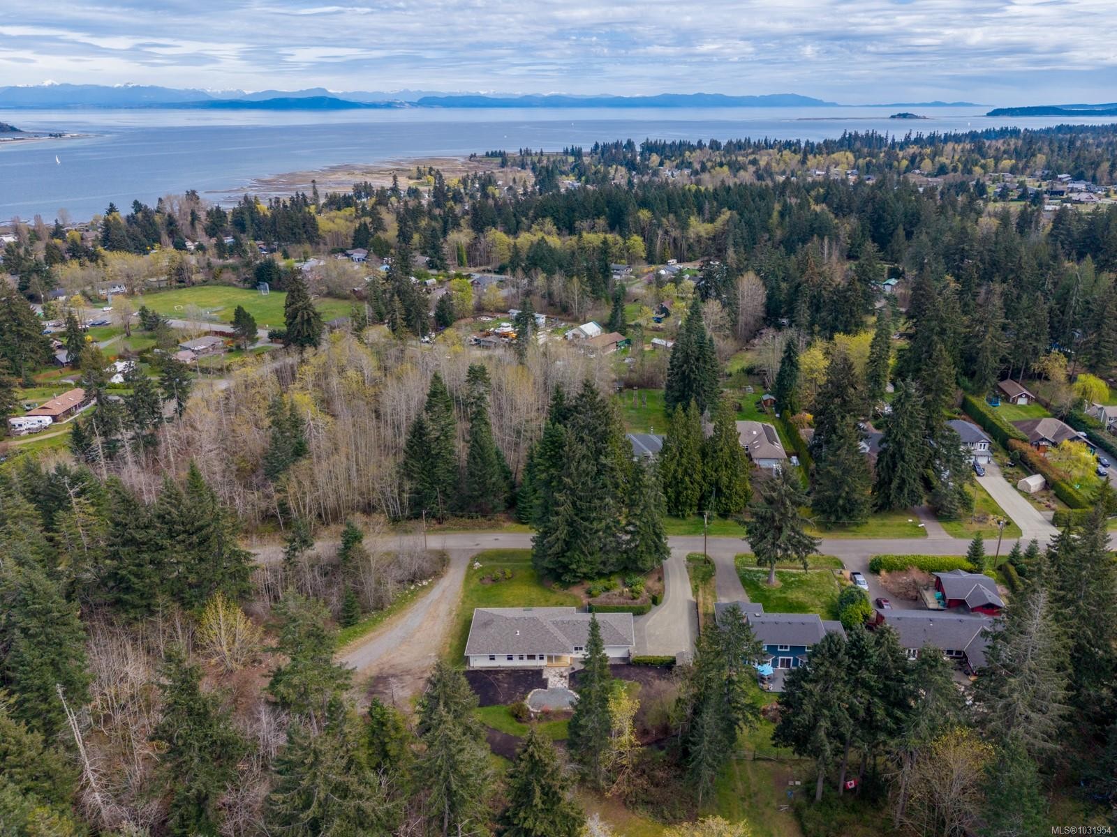 3815 Roy Creek Rd, Royston, BC