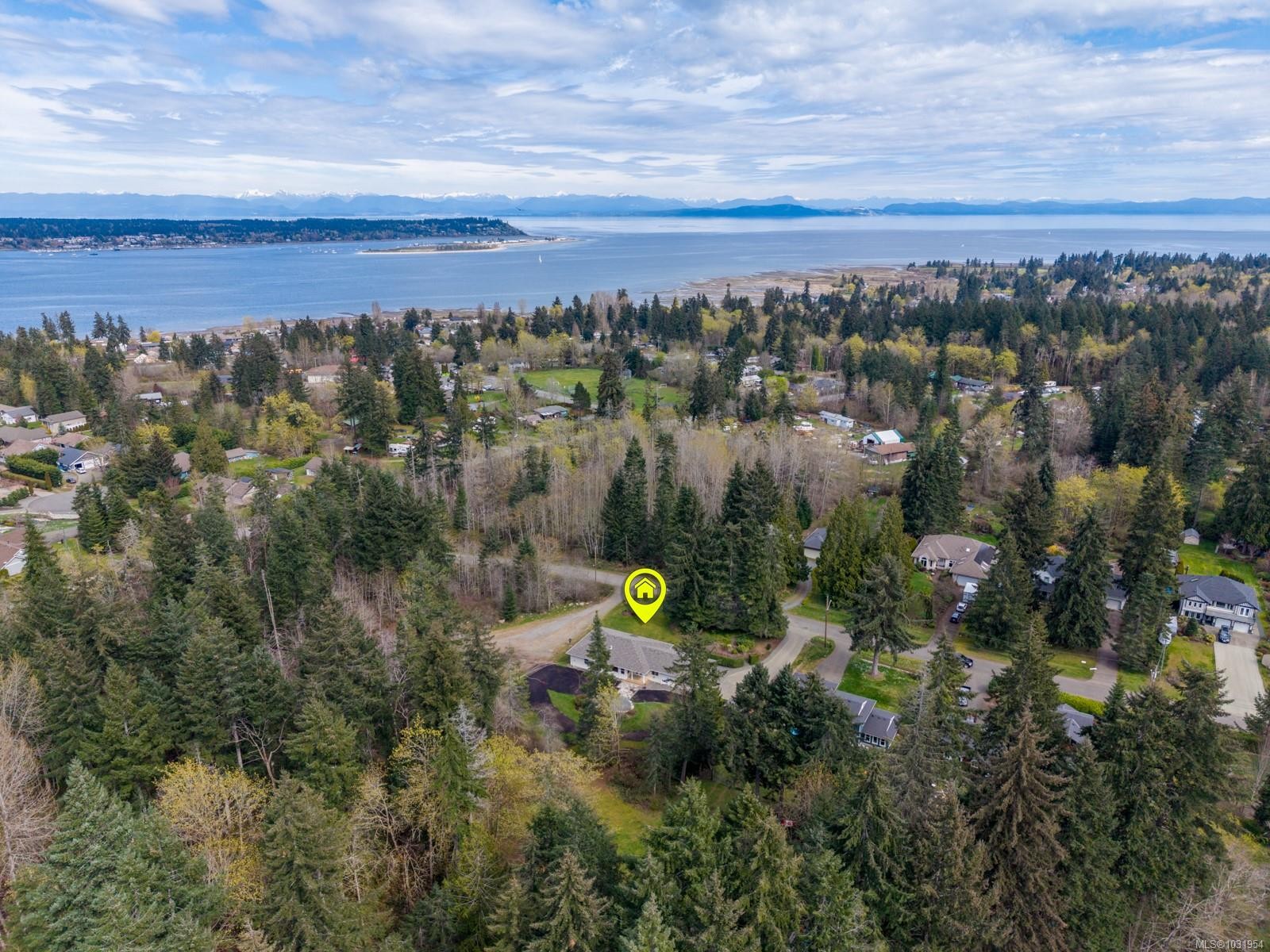 3815 Roy Creek Rd, Royston, BC