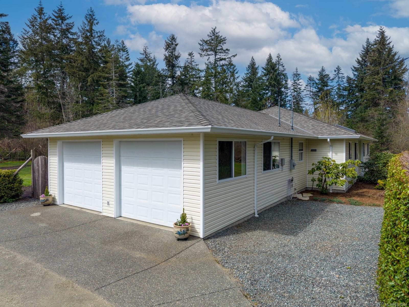 3815 Roy Creek Rd, Royston, BC