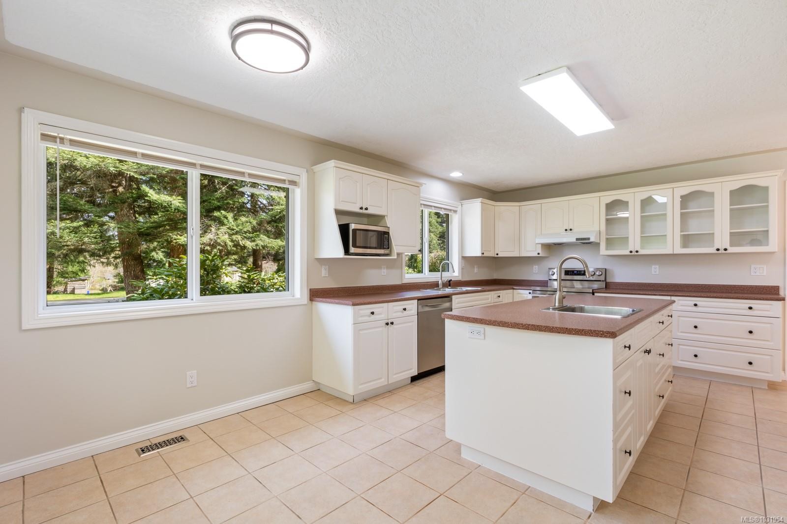 3815 Roy Creek Rd, Royston, BC