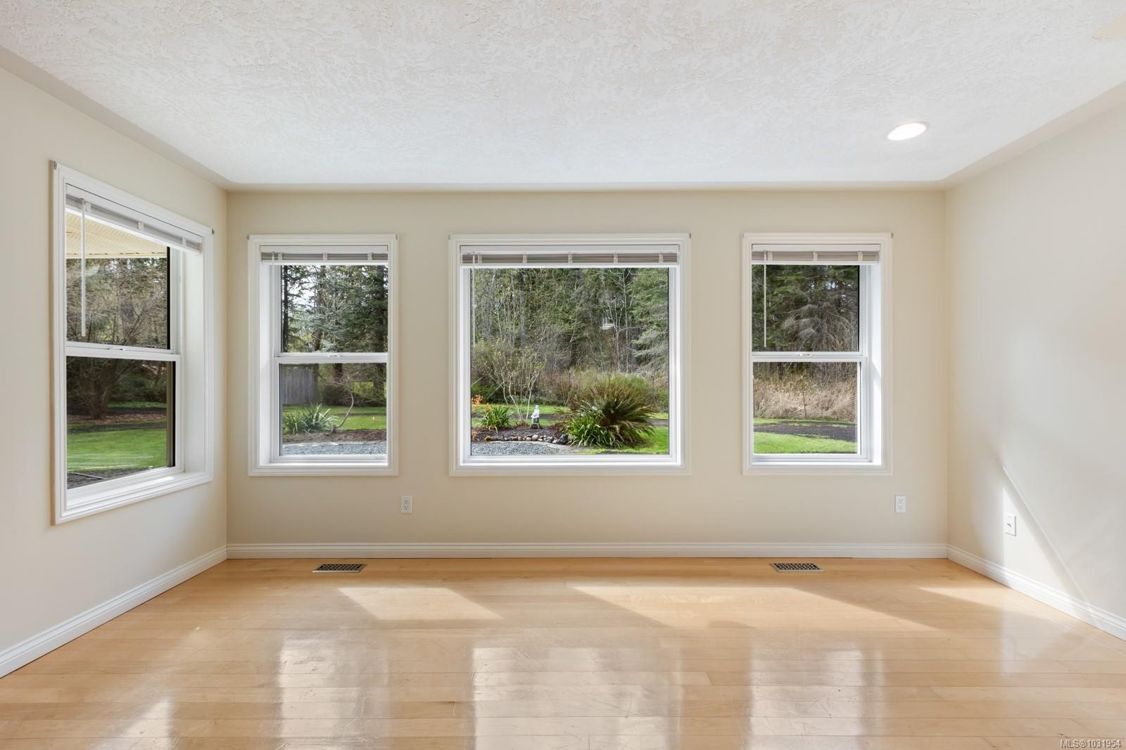 3815 Roy Creek Rd, Royston, BC