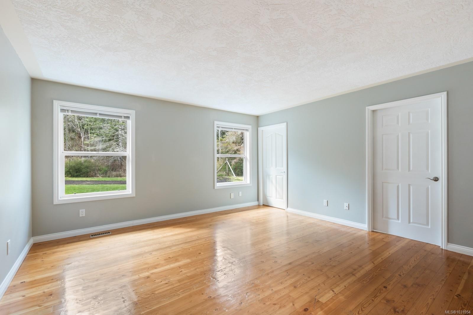 3815 Roy Creek Rd, Royston, BC