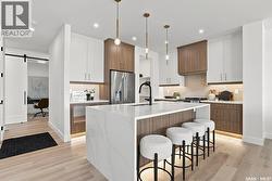 102 Cockcroft MANOR Saskatoon, SK S7V 1Y5
