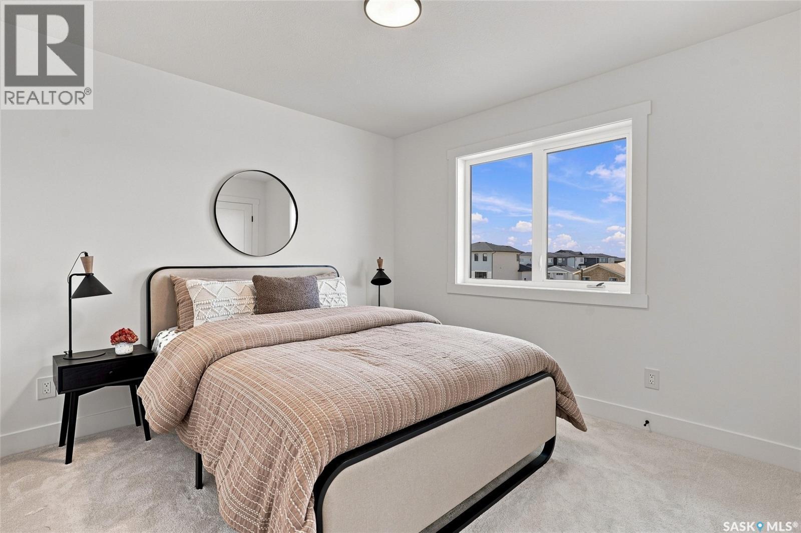 102 Cockcroft Manor, Saskatoon, SK