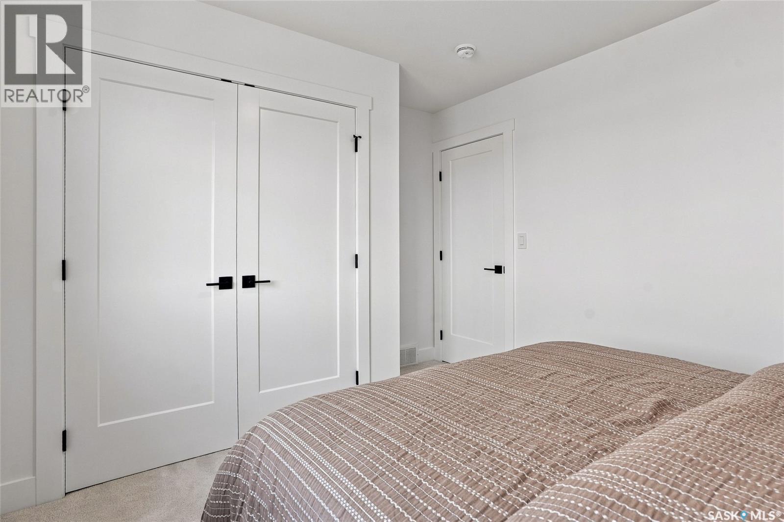 102 Cockcroft Manor, Saskatoon, SK