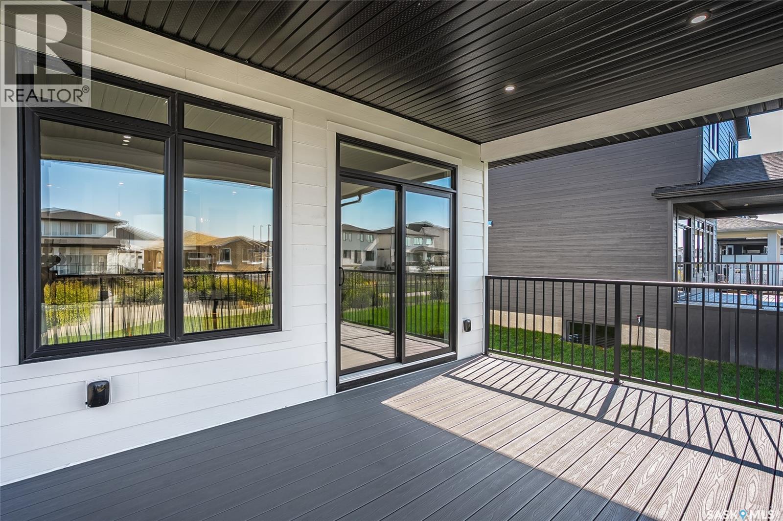 102 Cockcroft Manor, Saskatoon, SK