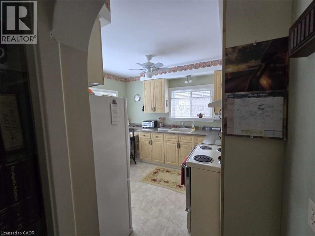 100 North Drive, Kitchener, ON - Indoor
