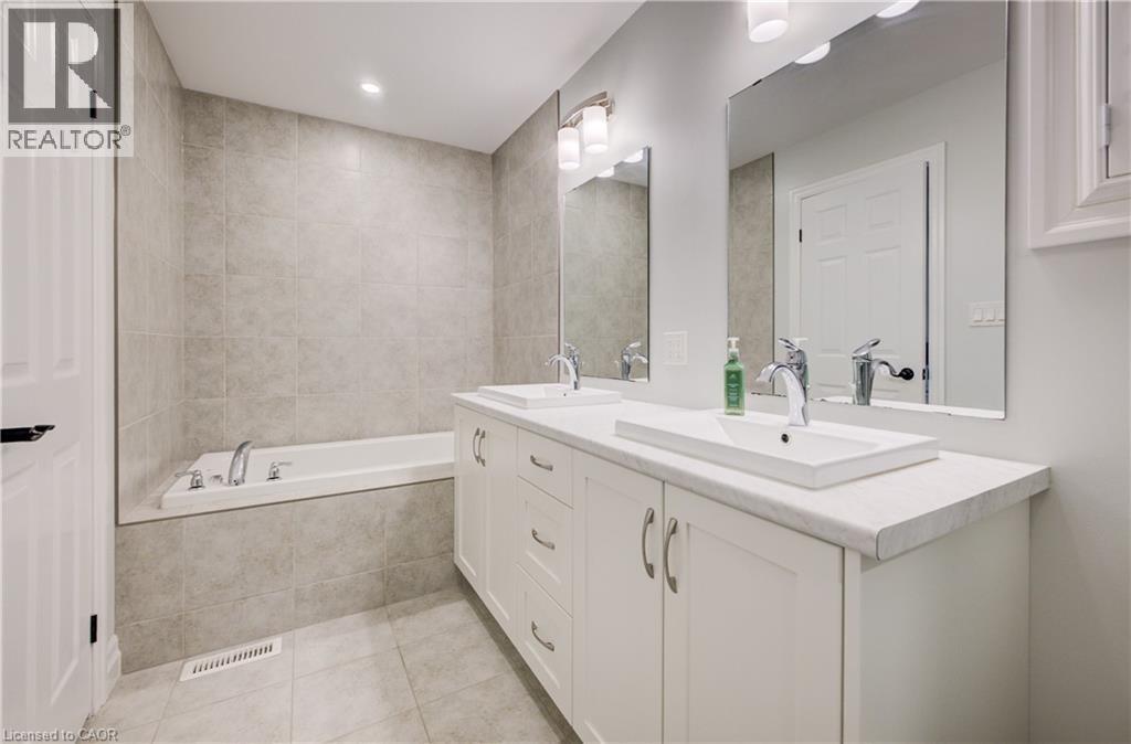 Primary - 4 Livingston Drive, Tillsonburg, ON - Indoor Photo Showing Bathroom
