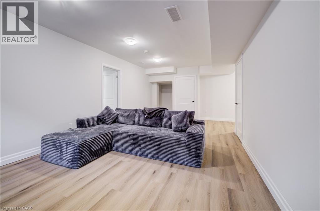 Basement - 4 Livingston Drive, Tillsonburg, ON - Indoor Photo Showing Living Room