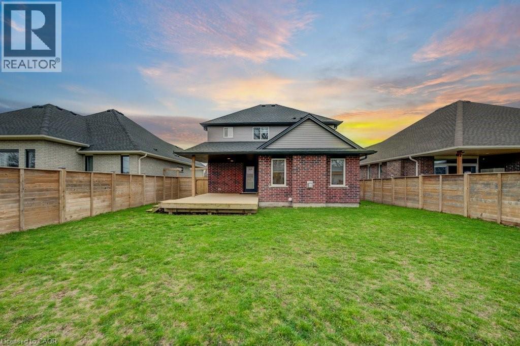 4 Livingston Drive, Tillsonburg, ON - Outdoor