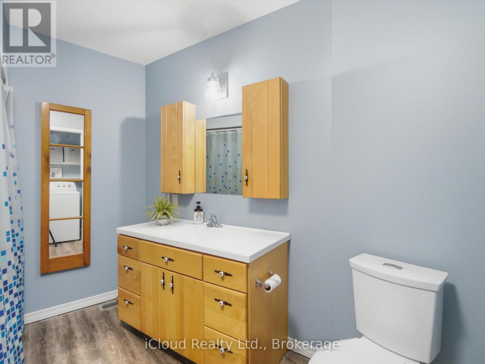 6 Springhill Road, Mckellar, ON - Indoor Photo Showing Bathroom