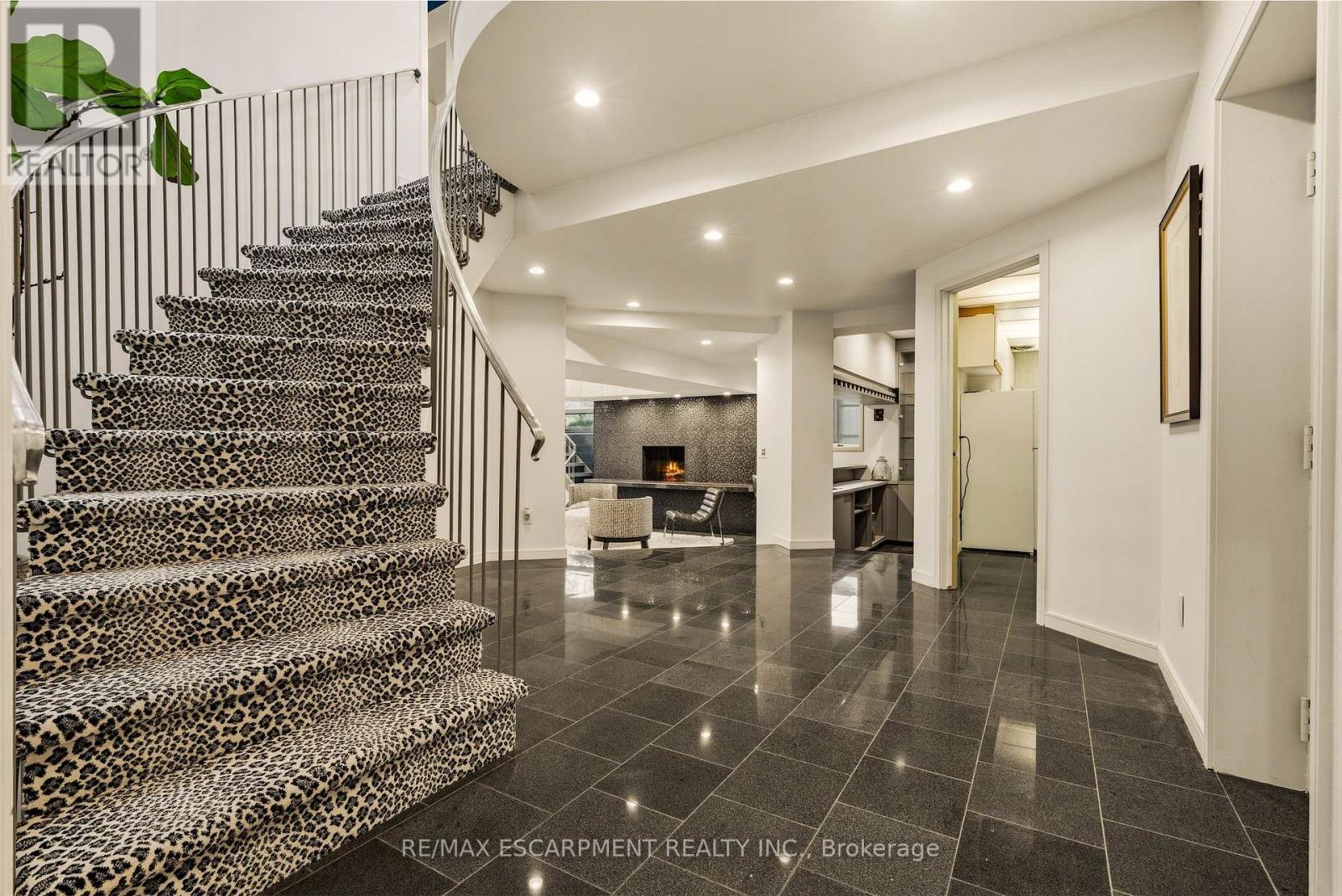 78 Terrace Drive, Hamilton, ON - Indoor Photo Showing Other Room