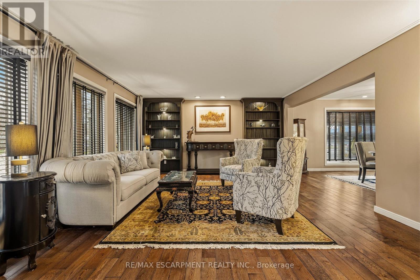 78 Terrace Drive, Hamilton, ON - Indoor Photo Showing Living Room