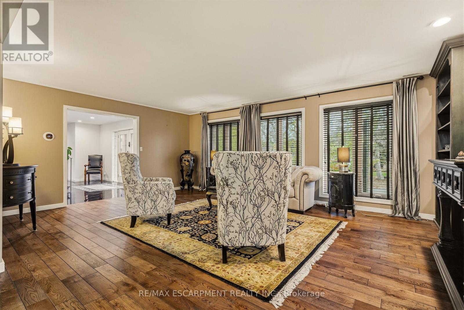 78 Terrace Drive, Hamilton, ON - Indoor Photo Showing Living Room