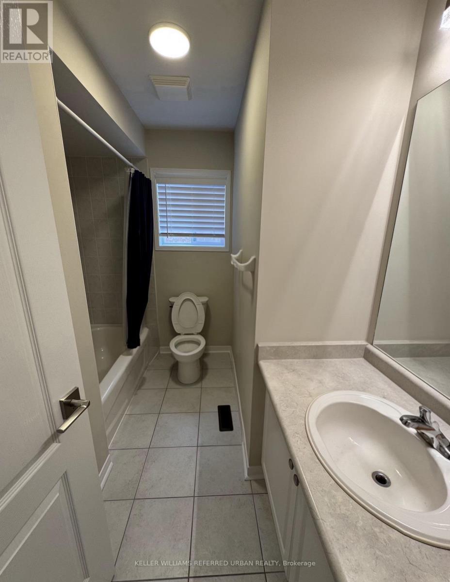 129 Dolce Crescent, Vaughan, ON - Indoor Photo Showing Bathroom