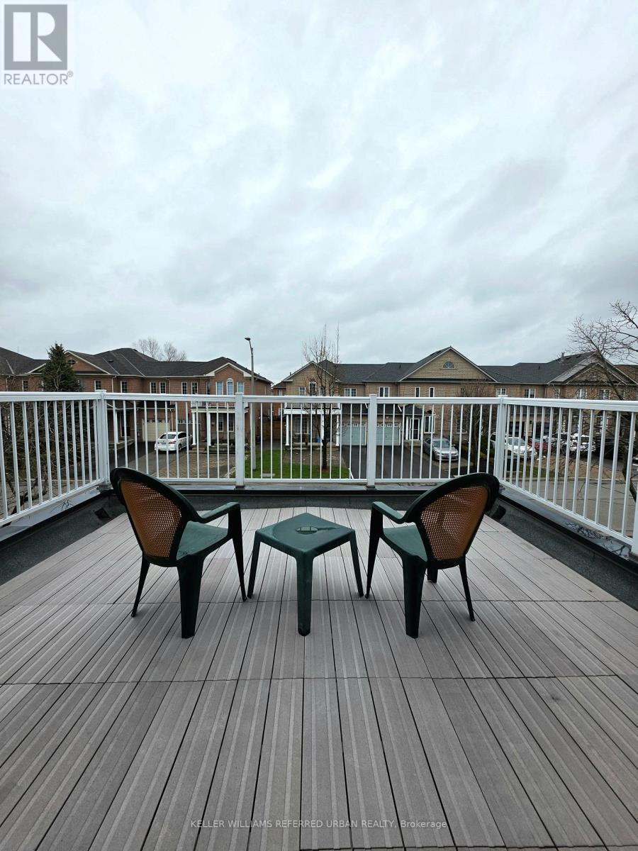 Completely redone balcony with southern exposure - 129 Dolce Crescent, Vaughan, ON - Outdoor With Exterior