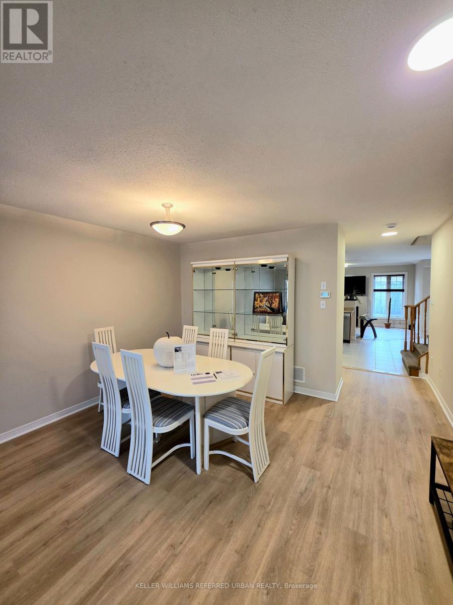Spacious dining room at front of house - 129 Dolce Crescent, Vaughan, ON - Indoor Photo Showing Dining Room