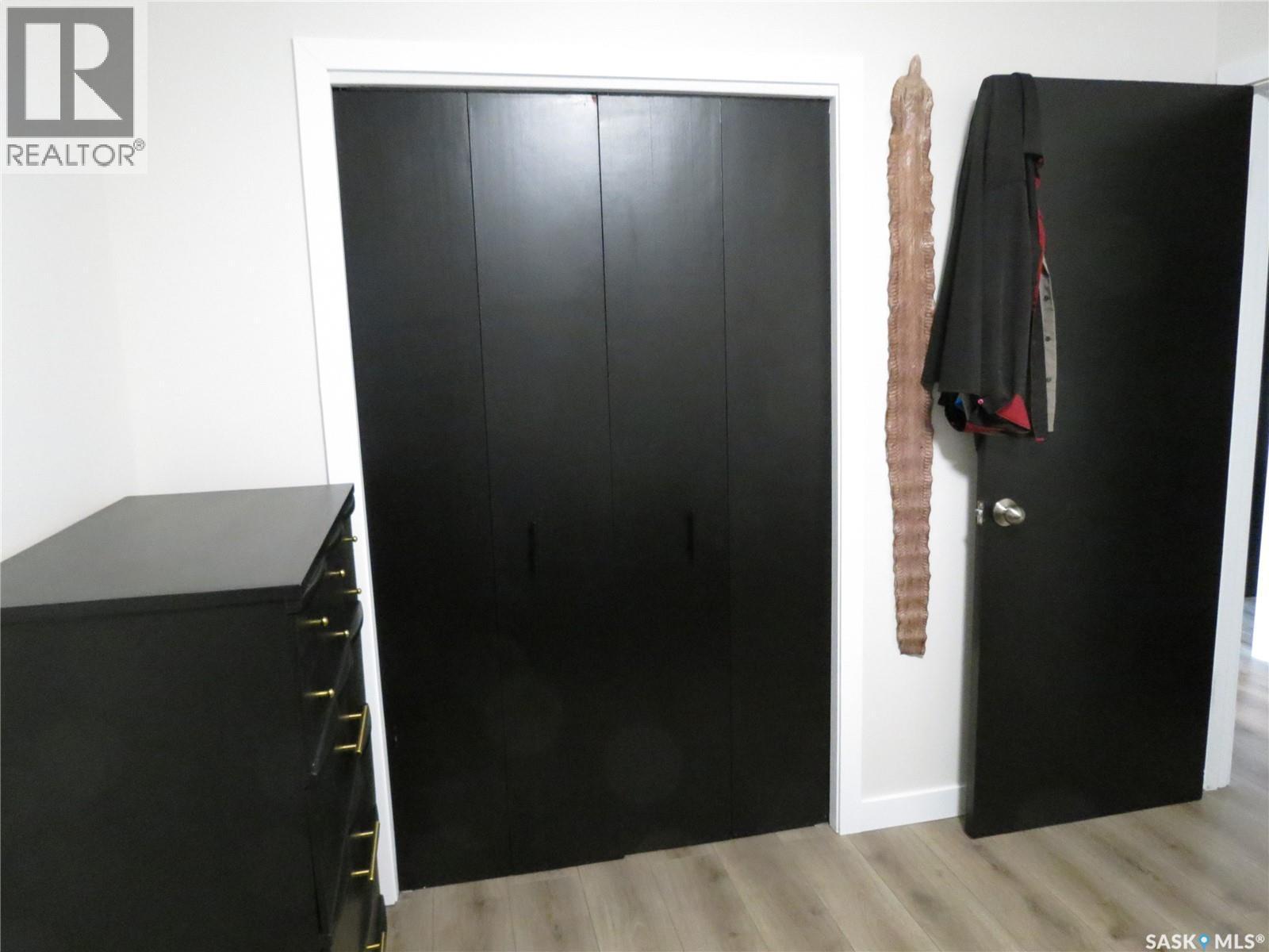 19 Merlin Crescent, Regina, SK - Indoor Photo Showing Other Room