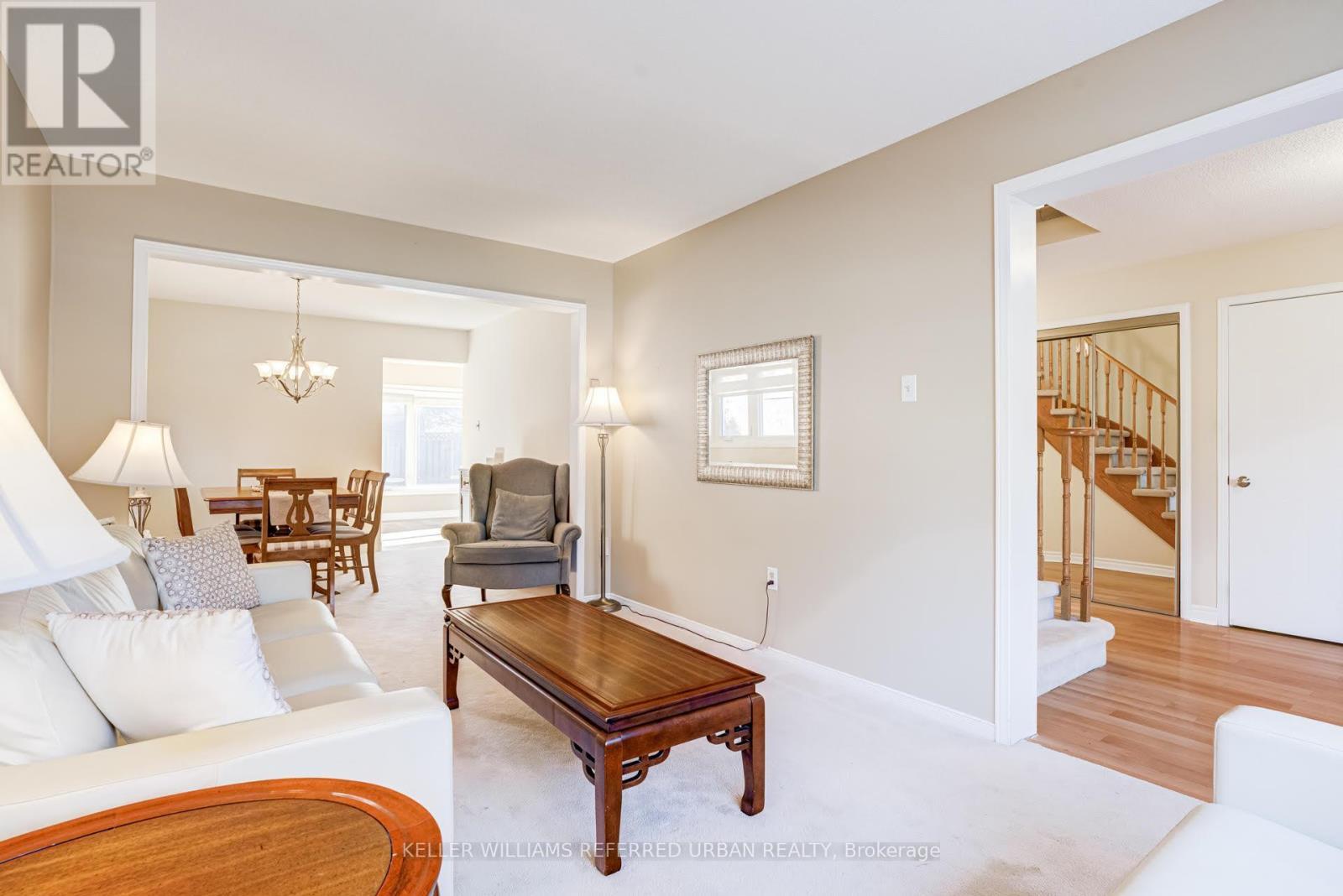 3626 Cartmel Road, Mississauga, ON - Indoor Photo Showing Living Room