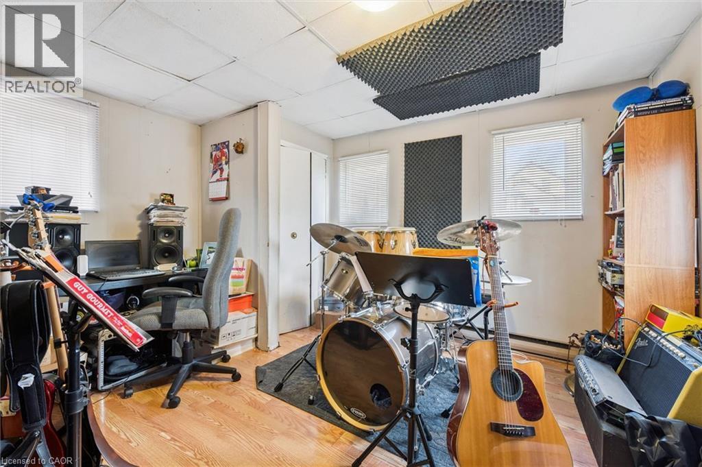 156 Wellington Street N, Kitchener, ON - Indoor Photo Showing Office