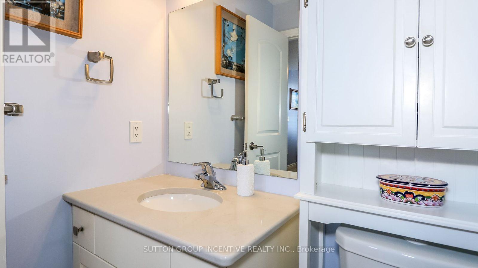 1012 Wright Drive, Midland, ON - Indoor Photo Showing Bathroom