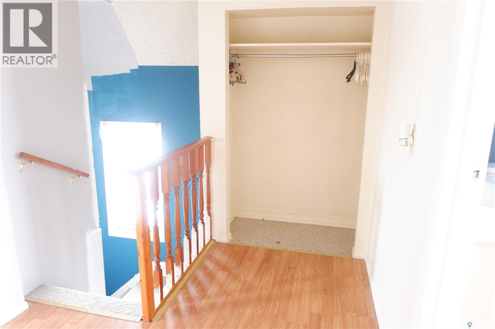 405 4Th Avenue E, Assiniboia, SK - Indoor Photo Showing Other Room