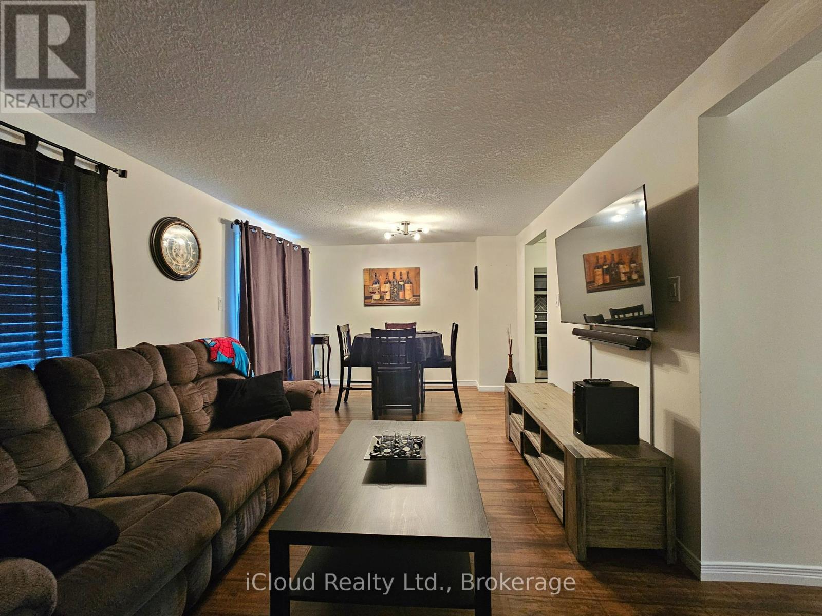 458 Misty Crescent, Kitchener, ON - Indoor Photo Showing Living Room