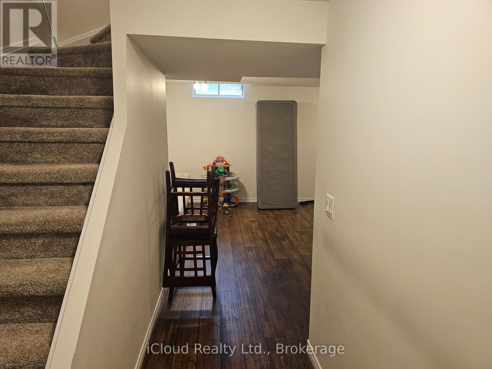 458 Misty Crescent, Kitchener, ON - Indoor Photo Showing Other Room