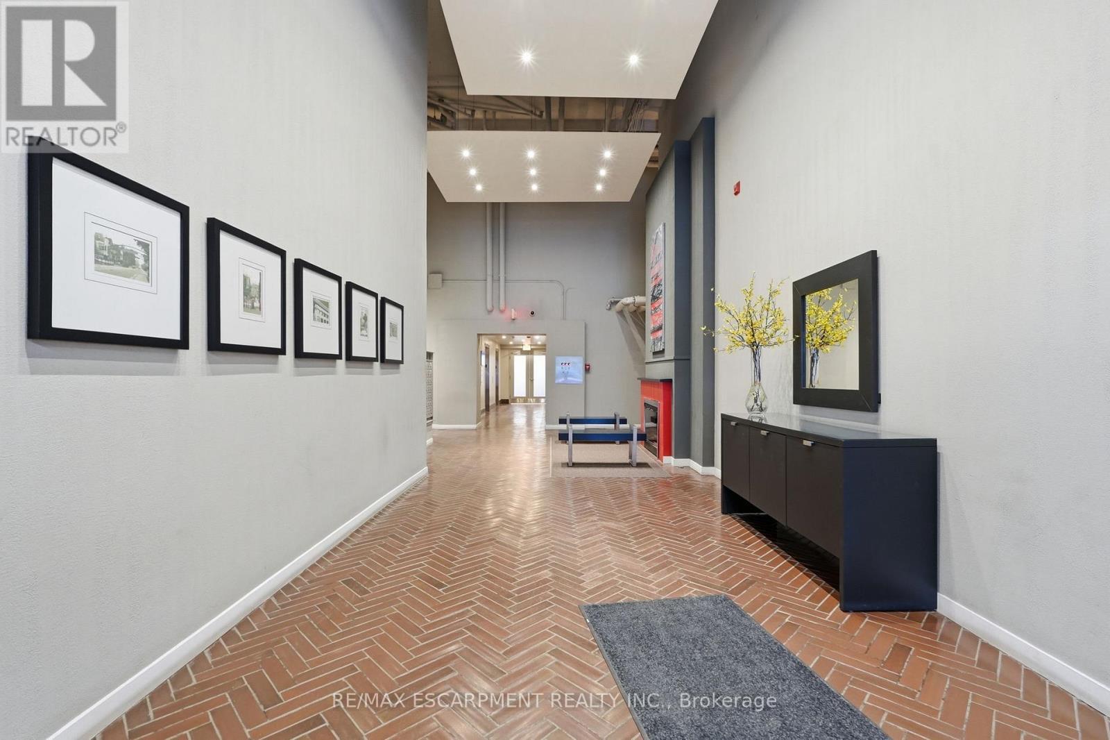 510 - 66 Bay Street S, Hamilton, ON - Indoor Photo Showing Other Room